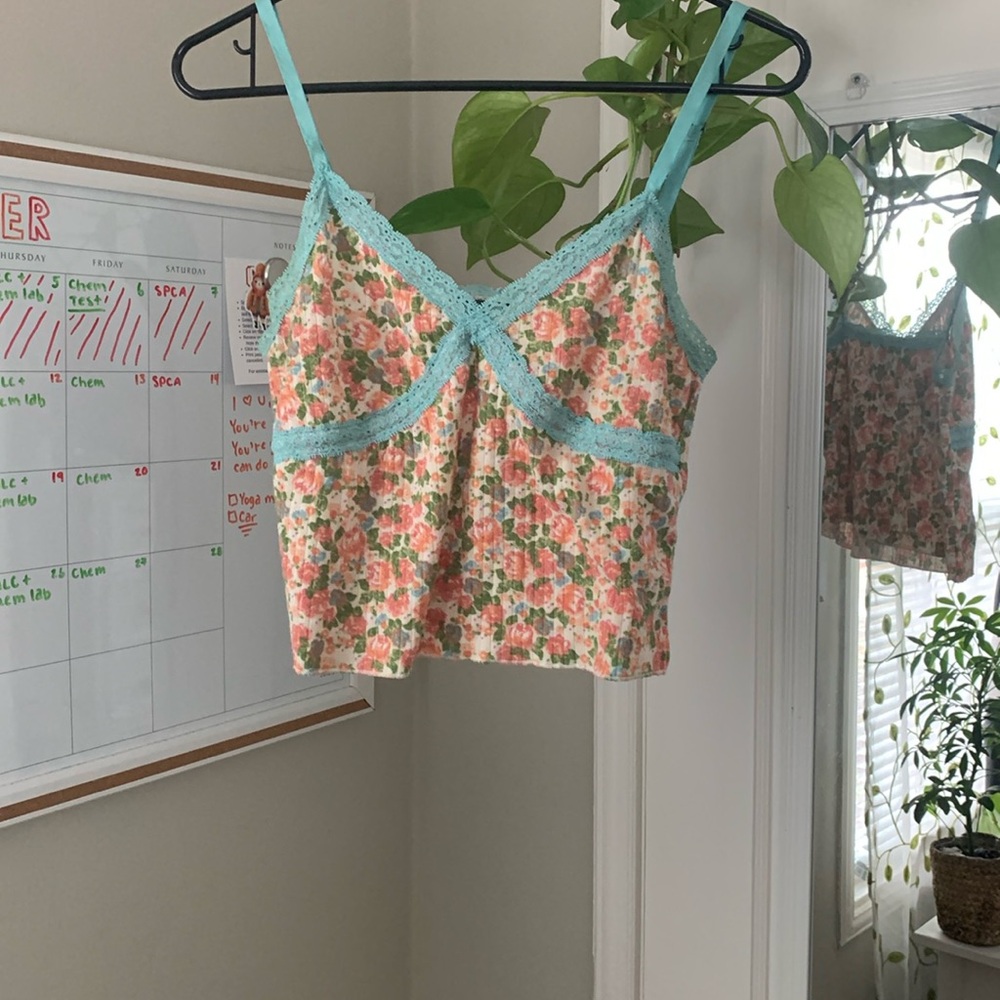 Medium, cropped, floral tank top